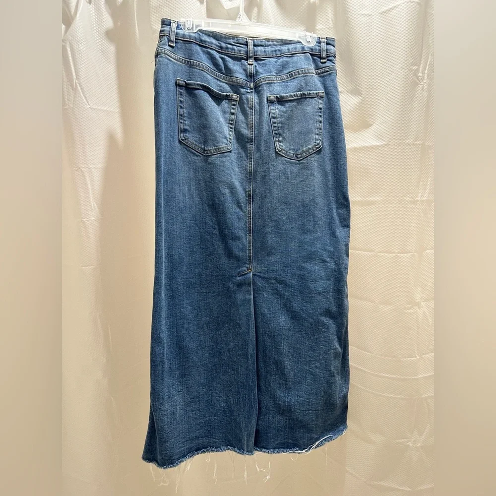 Zara Women's Blue Denim Maxi Skirt - Picture 3 of 7